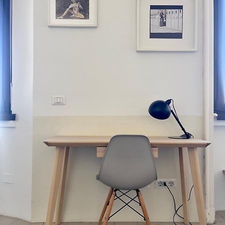 Big Bright Cozy Studio Apartment In Nolo Near Mm1 Milano Eksteriør bilde