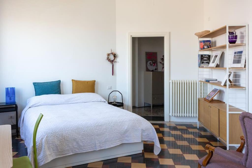 Big Bright Cozy Studio Apartment In Nolo Near Mm1 Milano Eksteriør bilde